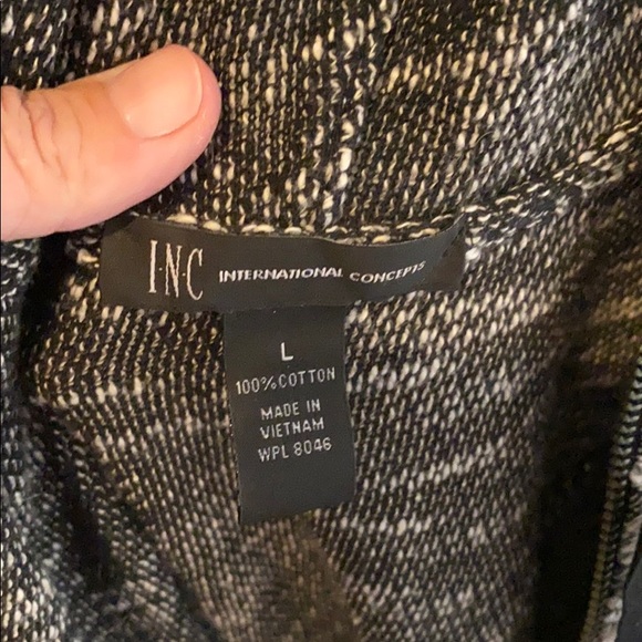 Zip up light weight jacket - Picture 4 of 5